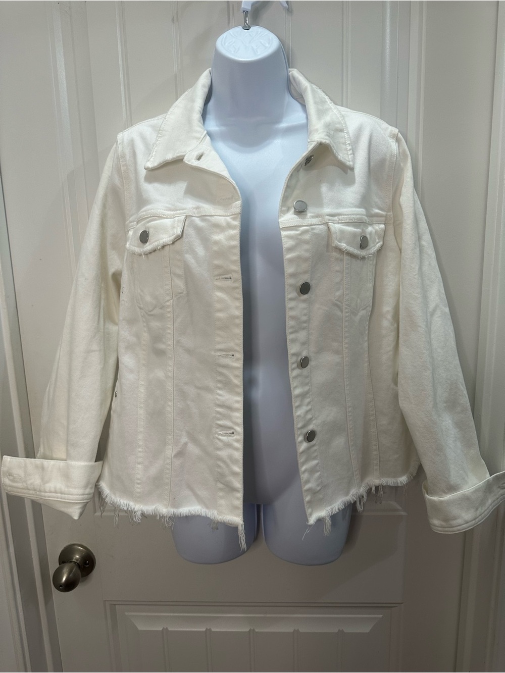 Liverpool Women's White Frayed Hem  distressed Denim Jacket size L